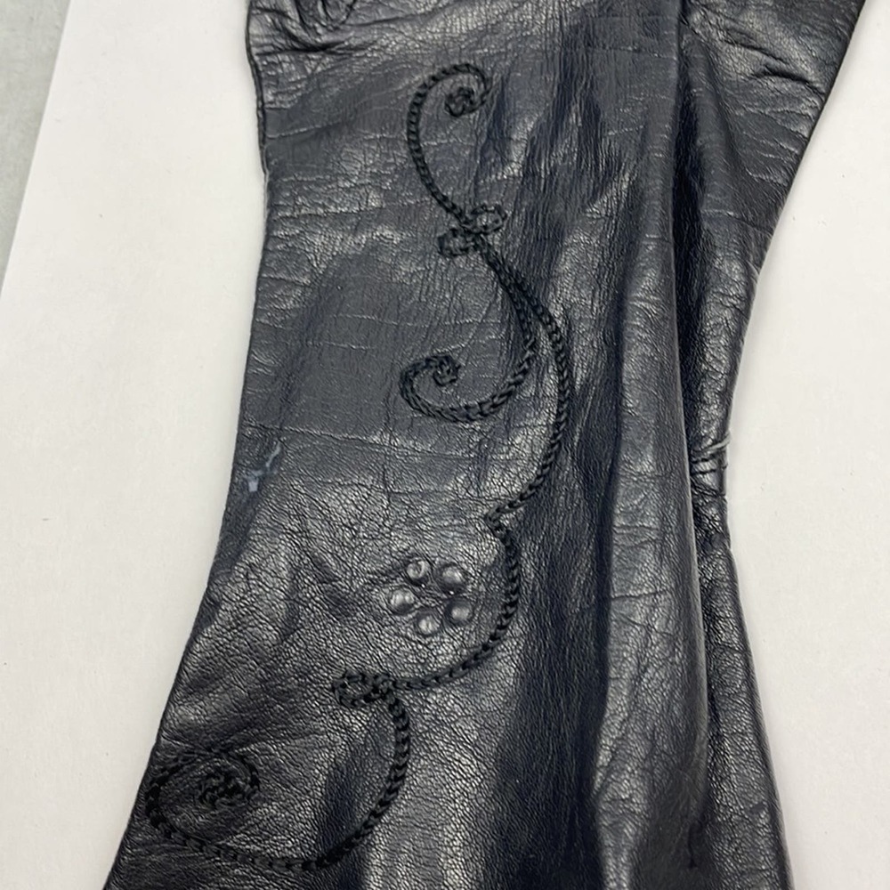 Vintage Black Leather Embroidered Gloves - Picture 2 of 4